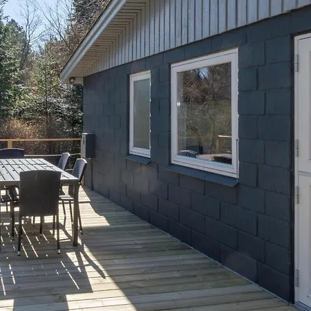 Stunning In Knebel With 3 Bedrooms, Sauna And Internet