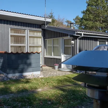 Stunning In Knebel With 3 Bedrooms, Sauna And Internet * Ebeltoft